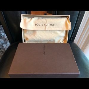Louis Vuitton Pochette Milla Pouch Multi Color